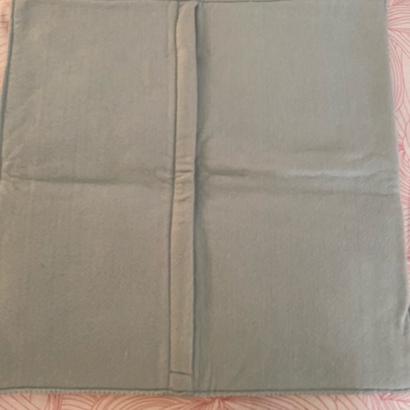 Hable Construction snowman pillow cover - Picture 2 of 3